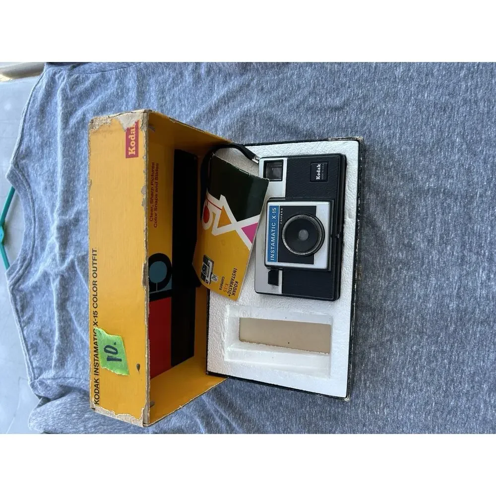 Vintage Kodak Instamatic X-15 Film Camera Original Box w/Manual
